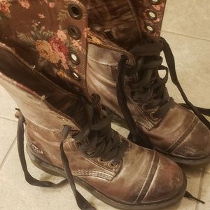 Doc Marten Boots